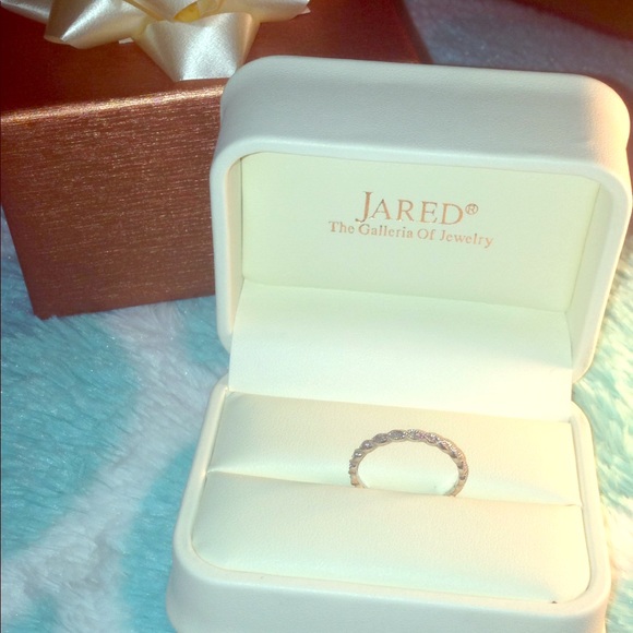 Jared Engagement/Promise Ring - Picture 1 of 4